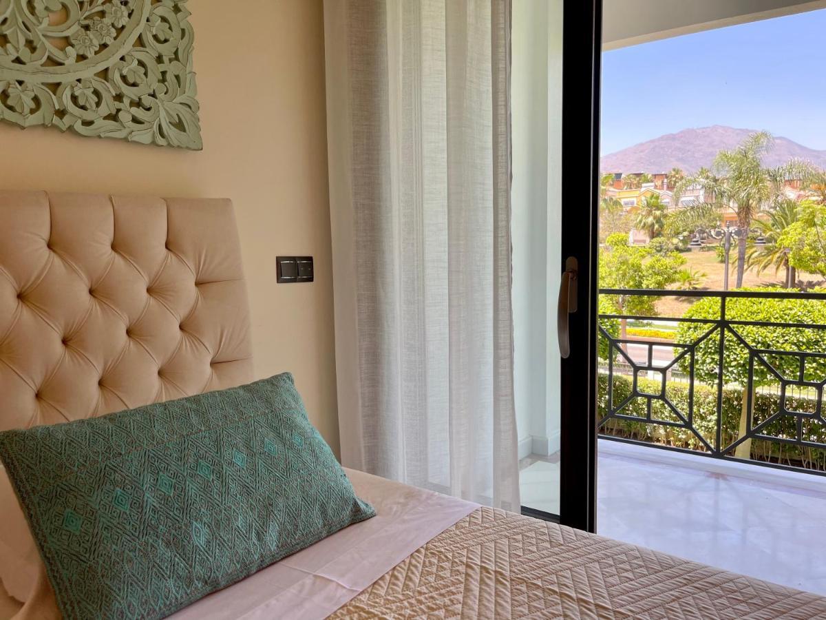 Doncella Beach , Apartamento Con Vistas Al Mar Estepona Dış mekan fotoğraf